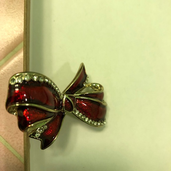 Gorgeous Red Ribbon Bow Rhinestones pin💐 - Picture 6 of 8